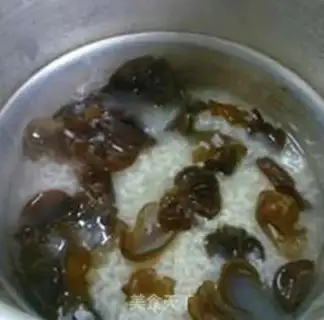 Make Blackwood rice congee step 6