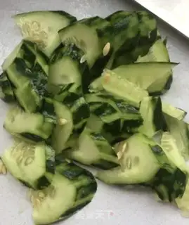 Make cucumber fried tofu step 3