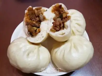 Make Plum buns step 15