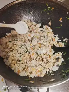 Make Carrot egg fried rice step 6