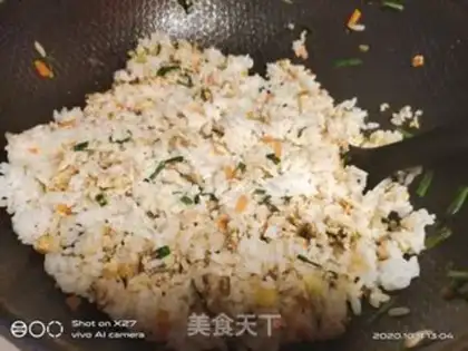Make Carrot egg fried rice step 7