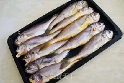 Make Fry the yellow fish step 0