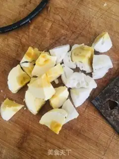 Make The raisin soup step 1
