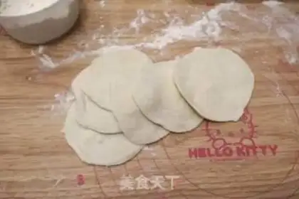 Make Beef pepper buns and tomatoes. Soup step 7