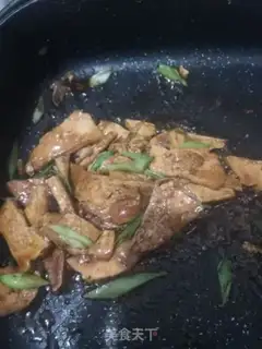 Make Quick-fried tofu step 3