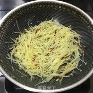 Make Spicy potatoes step 3