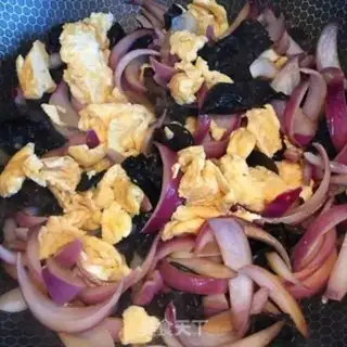 Make Eggs and onions step 6