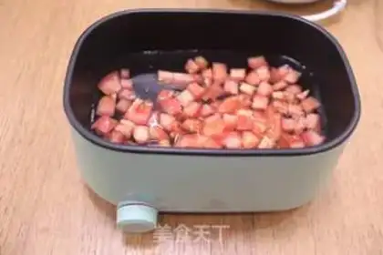Make Beef pepper buns and tomatoes. Soup step 16
