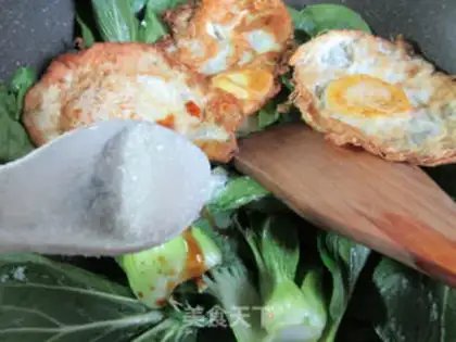 Make Eggs and vegetables step 7