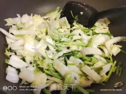 Make Celery cabbage with roast beef step 4