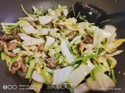 Make Celery cabbage with roast beef step 5