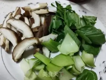 Make Twin mushrooms and oil step 1