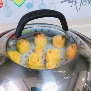 Make Pumpkin rose buns step 19
