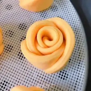 Make Pumpkin rose buns step 20