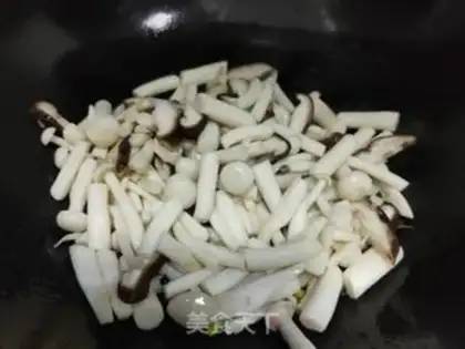 Make Twin mushrooms and oil step 8