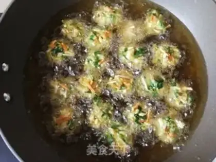 Make Carrot bean sprouts and spinach balls step 11