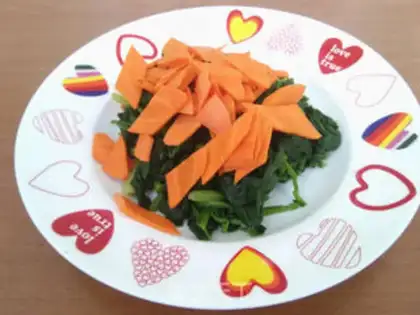 Make Spinach with carrots step 6