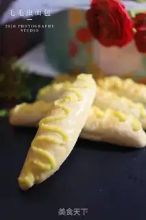 Make caterpillar bread step 13