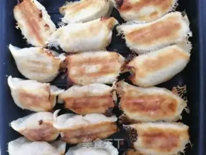 Make Pork sticker step 10