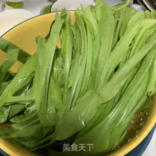Make Garlic leaves step 0