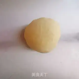 Make Hands on egg noodles step 1