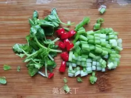 Make Worm and grass, the chicken legs. Soup step 13