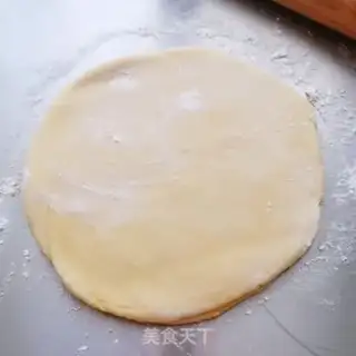 Make Hands on egg noodles step 2