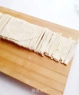 Make Hands on egg noodles step 5