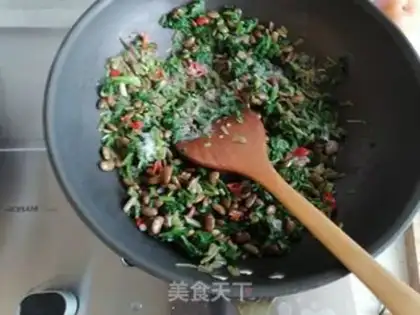 Make radish and fried beans step 6