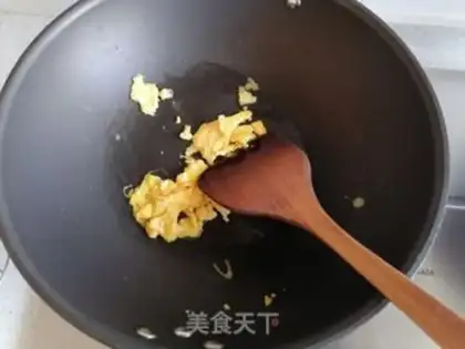 Make Sausage fried rice step 2