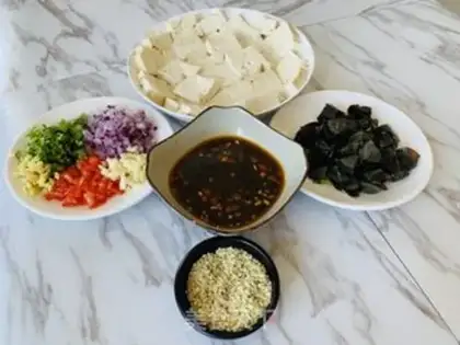 Make Pyramid tofu pine eggs step 0