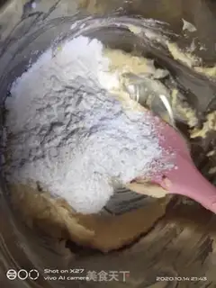 Make Heart-shaped coconut bread step 4