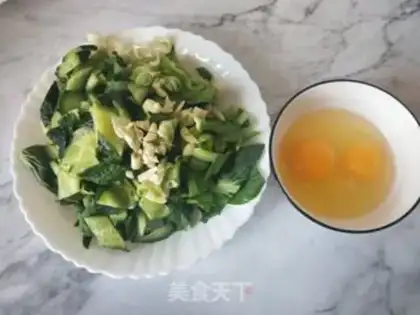 Make Fried eggs with oil step 0