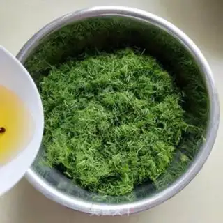 Make Spicy egg box step 1