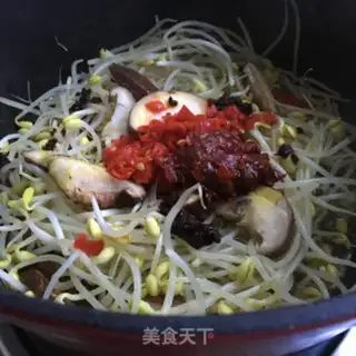 Make Spicy golden needles, fat cow step 10