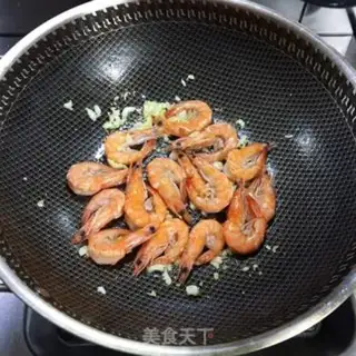 Make Spicy shrimp step 1