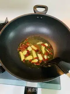 Make Scrambled cabbage step 0