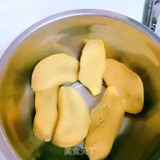 Make Mickey Field Potato step 0