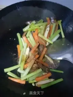 Make Celery beans, fried steak step 3