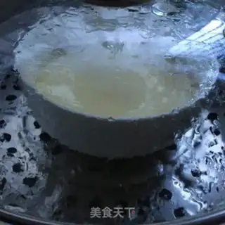 Make Cinnamon milk and eggs step 4