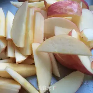 Make Little apple water step 2