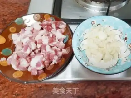 Make Spicy sauerkraut step 1