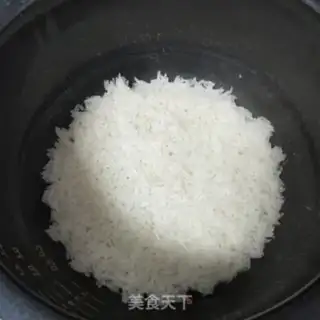 Make Garlic sausage fried rice step 4