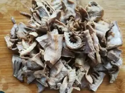 Make Dry chicken chowder step 2