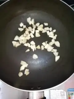 Make Apricot egg fried rice step 2