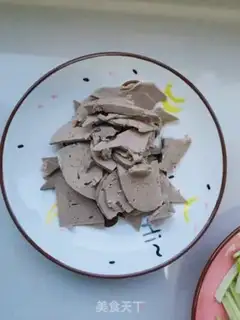 Make Celery fried liver step 0