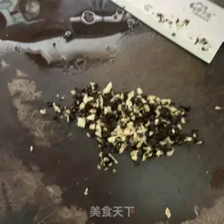Make Black bean drum evaporated ribs step 0