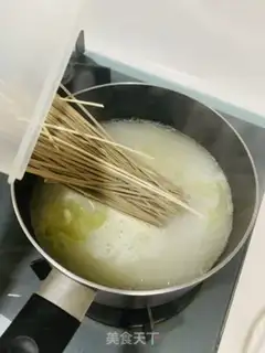 Make Japanese soup with double sides step 2