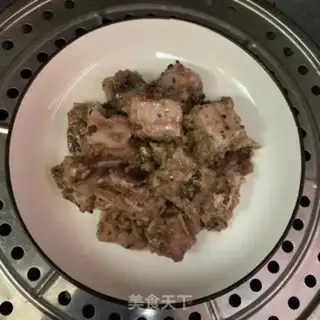 Make Black bean drum evaporated ribs step 6