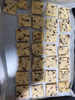 Make Cranberry cookies step 7